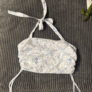 Hollister White Top with Blue Floral Pattern! Cottage crop top.